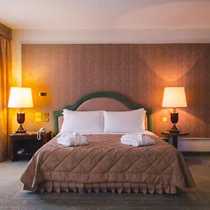 **** Hotel Grand Excelsior Italy